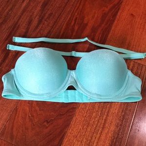 PINK Victoria’s Secret bra